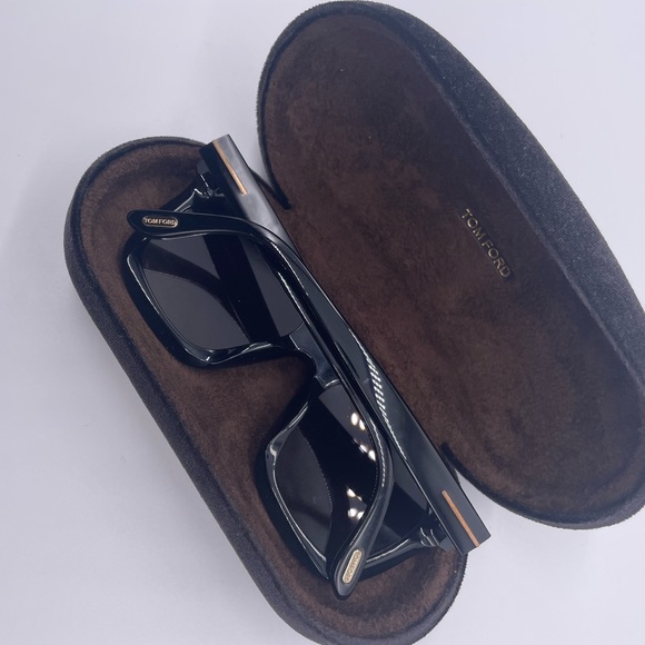 Tomford - Picture 8 of 11